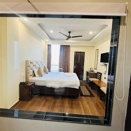 Bed and Breakfast Ambrosia Grand Shimla Exterior foto