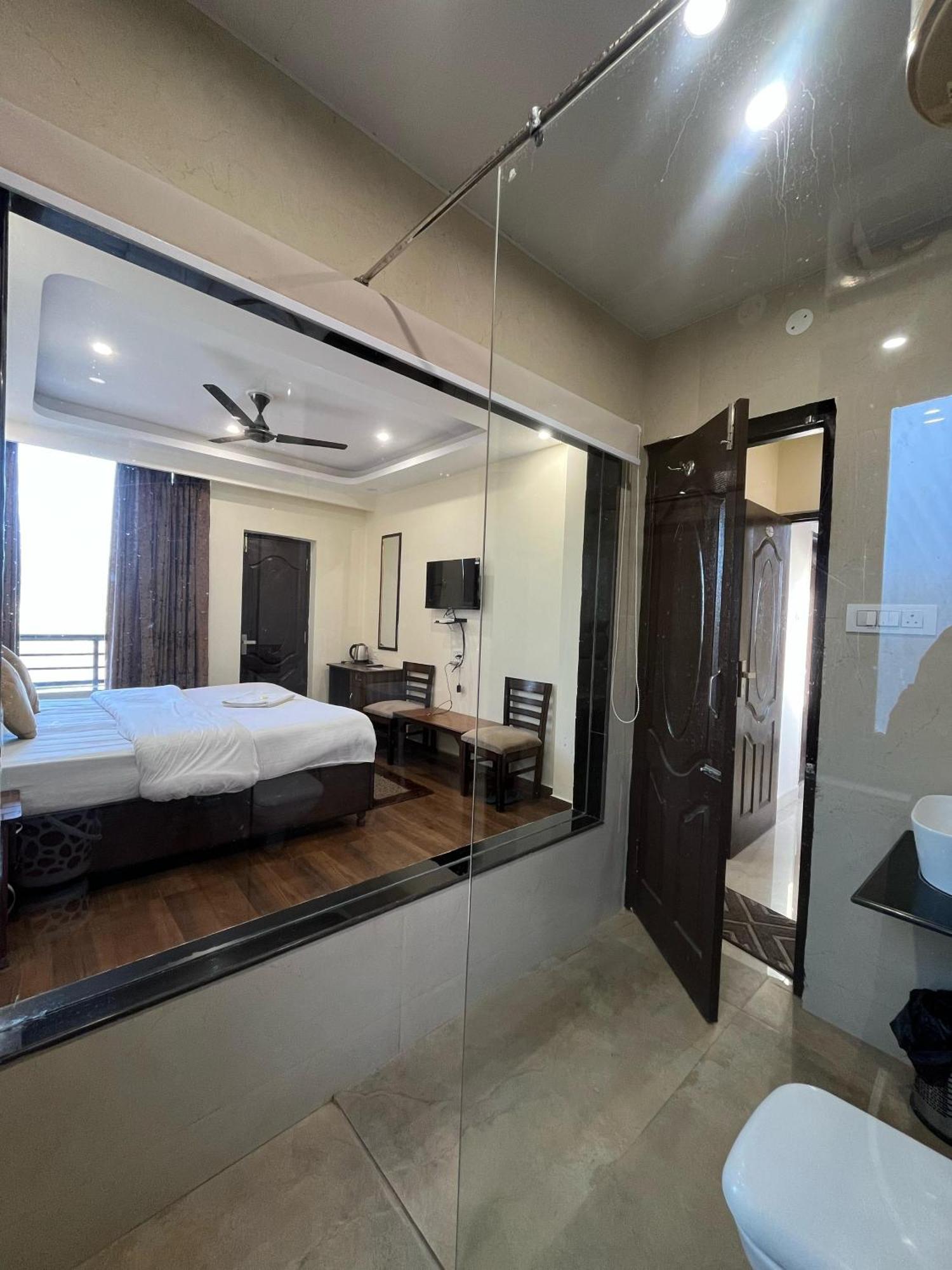 Bed and Breakfast Ambrosia Grand Shimla Exterior foto